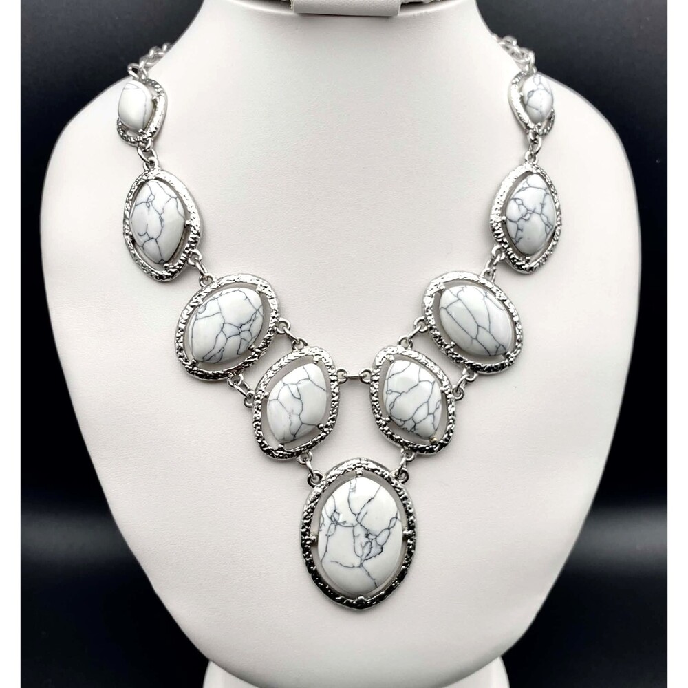 Silver Tone Howlite-style Bib Necklace
